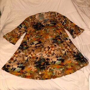 Dress, knee length 3x color is tan,Emerald, orange and Brown abstract hues